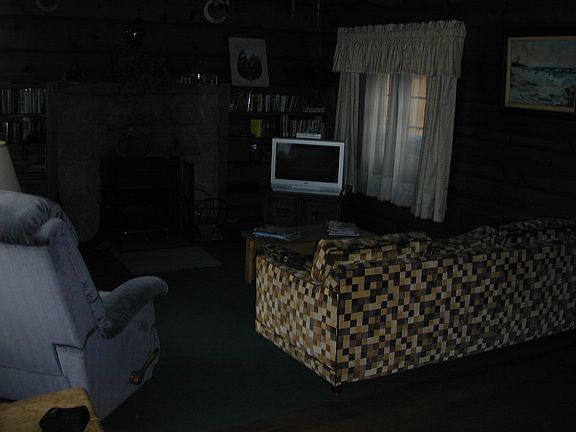 4th image of 9903 Cove Ave