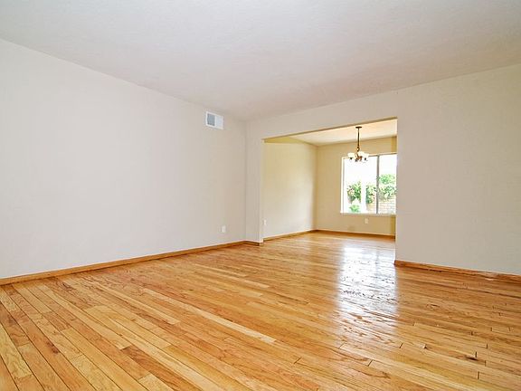 5th image of 7500 Melba Ave