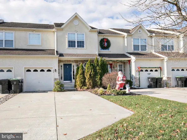 103 Sequoia Dr, Berlin, NJ 08009