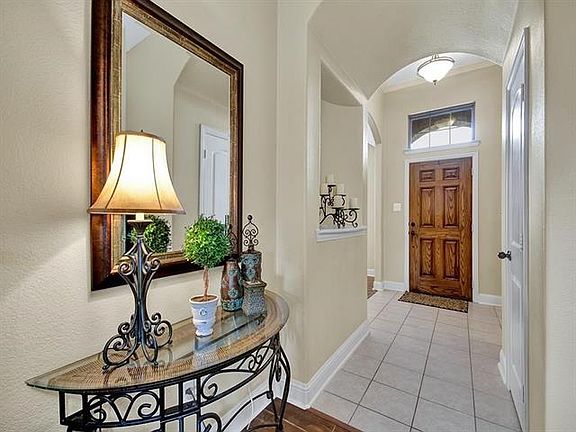 4th image of 417 Da Vinci Ln