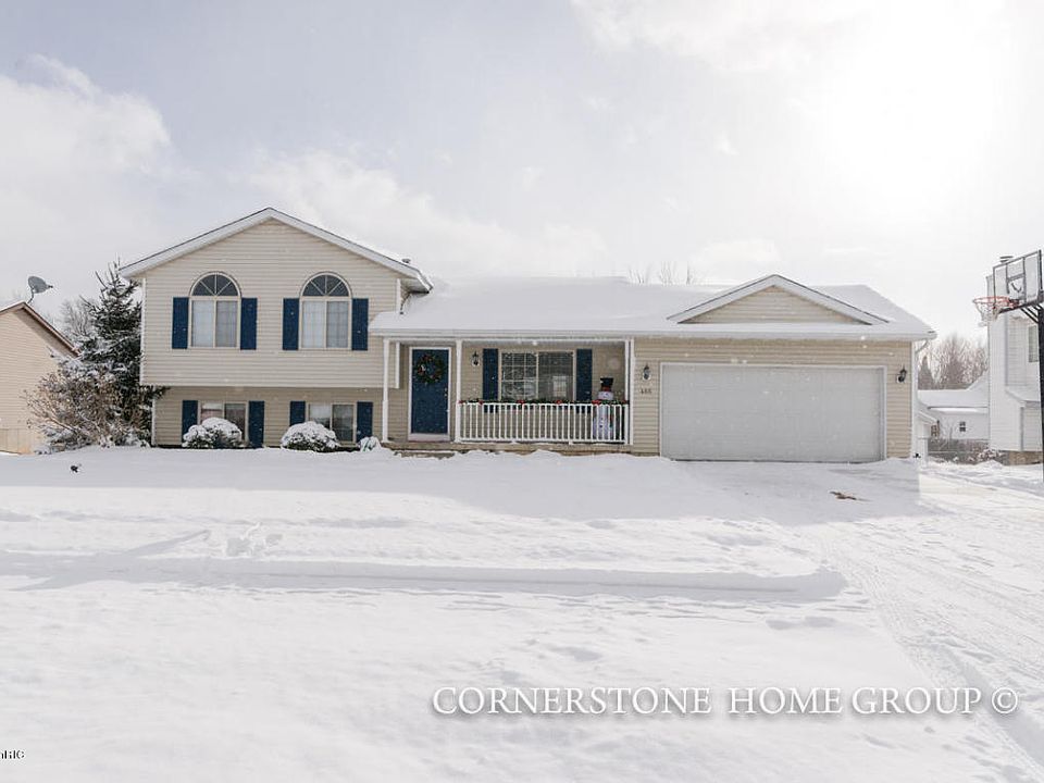 1st image of 466 Sunbrook Dr SE