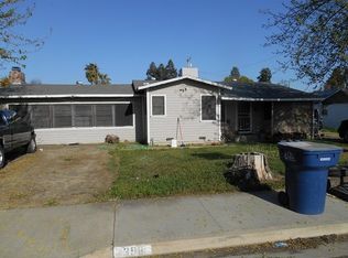 398 N Canby St, Tulare, CA 93274