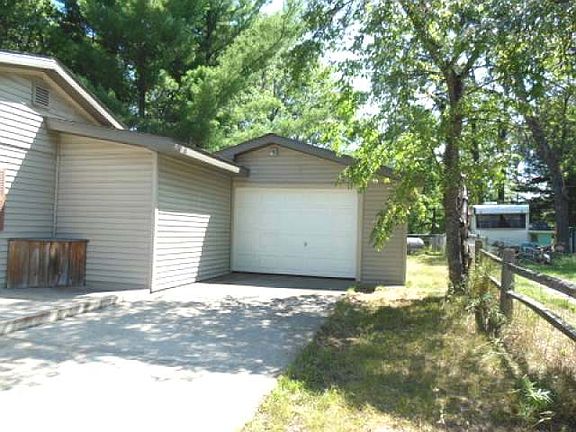 4th image of 4040 Oakridge Dr