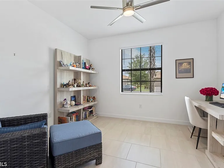 Ridgeline Dr — Photo 20