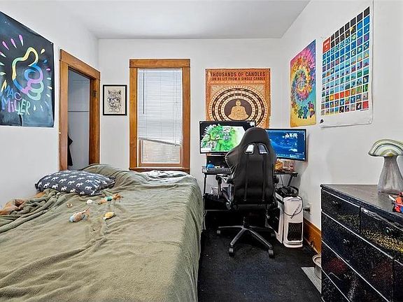 3rd image of 539 Michigan St #1