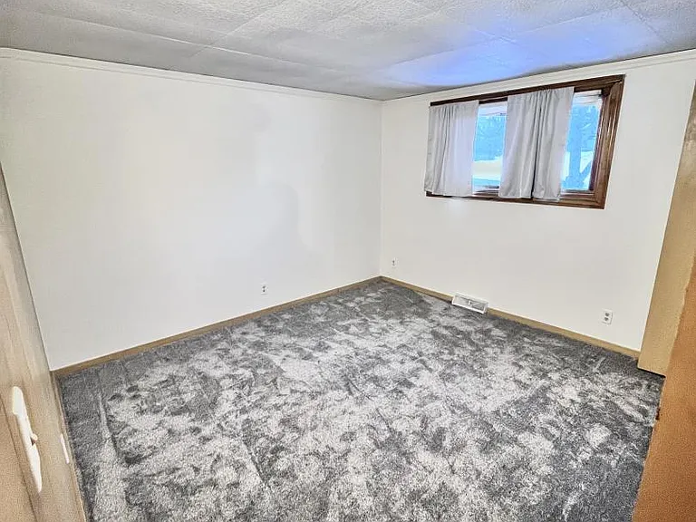 501 N 12th Ave — Photo 8