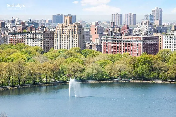 Rented by Sotheby's International Realty | media 6