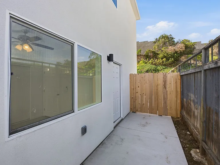 5444 Brockbank Pl — Photo 25