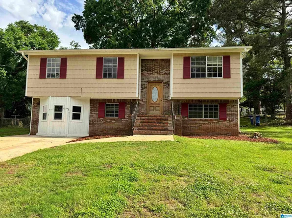113 Sterling Dr, Bessemer, AL 35023