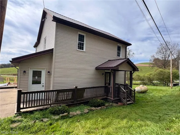 2058 Salineville Rd SE, Carrollton, OH 44615