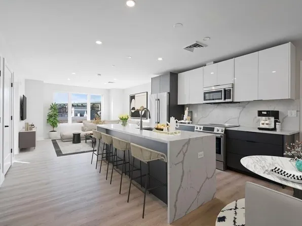 25 2nd St, Chelsea, MA