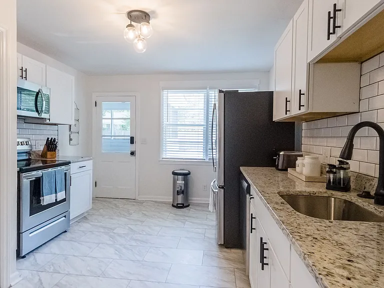1421 Colin Kelly Dr — Photo 27