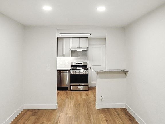 4th image of 1364 N Lafayette St #1
