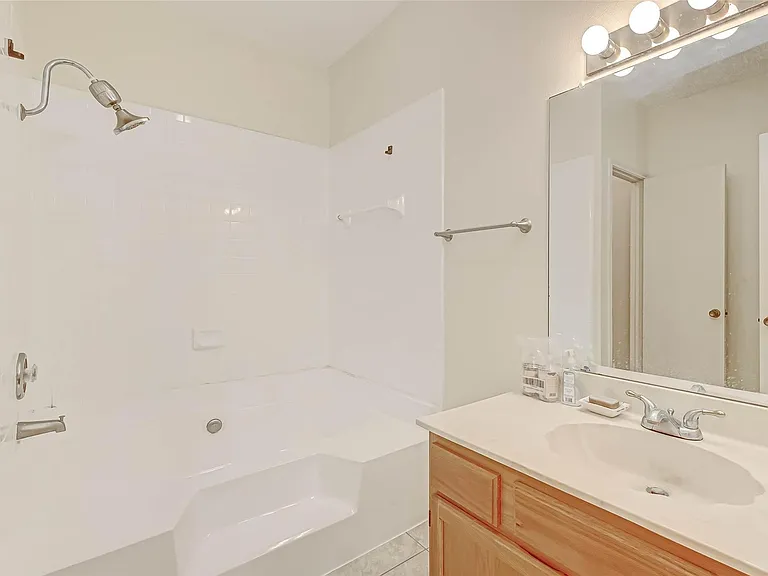3780 Tanglewilde St #604 — Photo 38