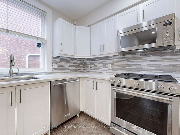 2nd image of 182 Duplex Ave