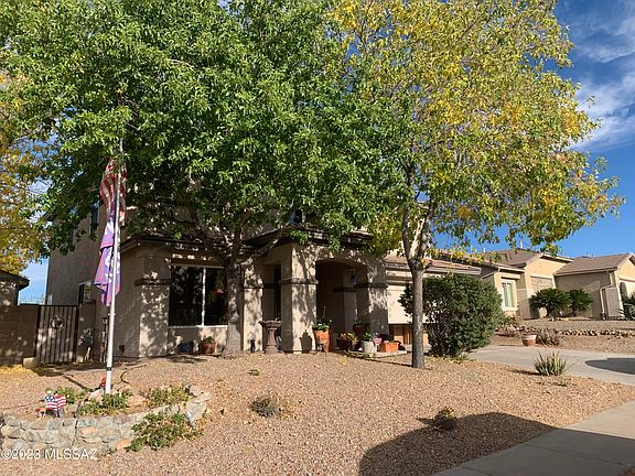 2nd image of 567 E Sterling Canyon Dr