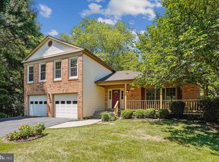 12779 Flat Meadow Ln, Herndon, VA 20171