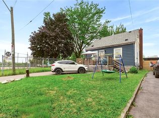 1 Mahony Ave, Hamilton, ON L8H 3C3