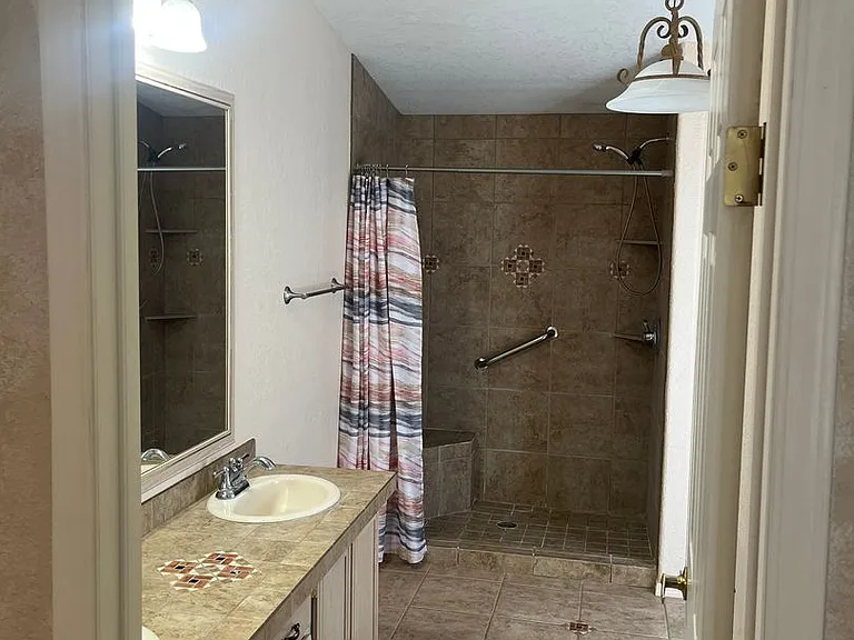 3167 W Robin Rd — Photo 19