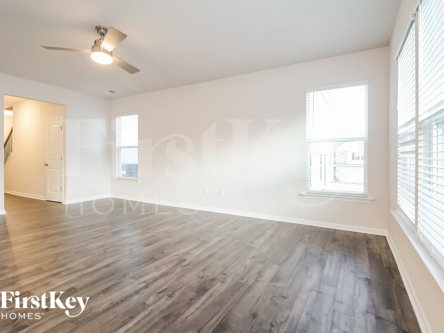 3 bed, 2.5 bath, 2250 sqft, $2,010 — Photo 4