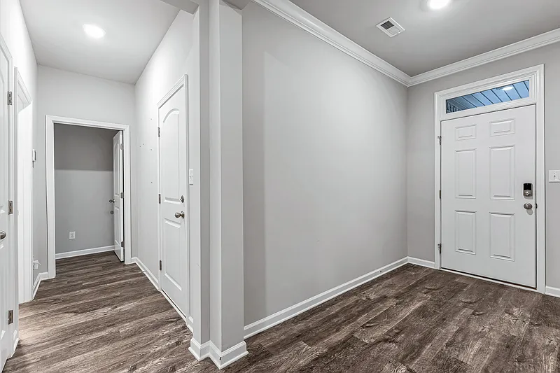 4 bed, 3.0 bath, 2109 sqft, $2,025 — Photo 3