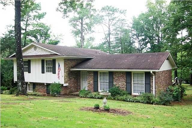 For Sale: 437 Shenandoah Dr, Hoover, AL 35226