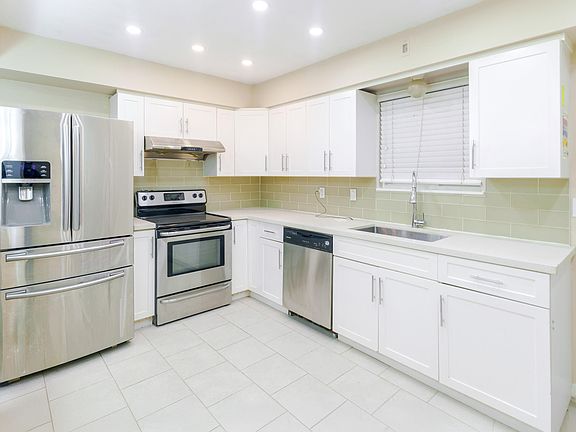 2nd image of 21462 Mayo Pl