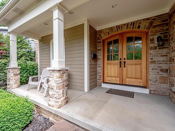 5th image of 232 Canyon Dr