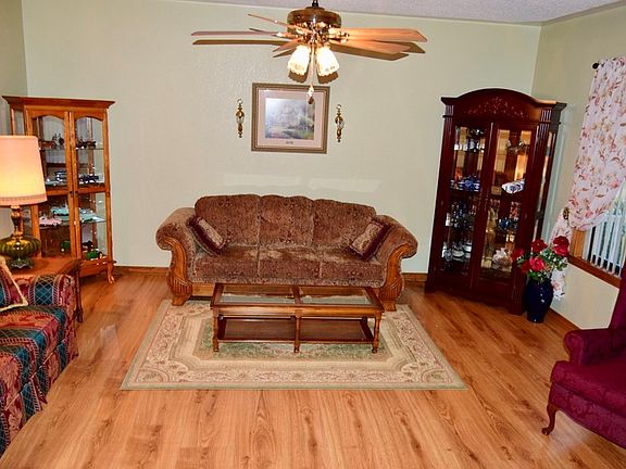 4th image of 209 W County Road 209