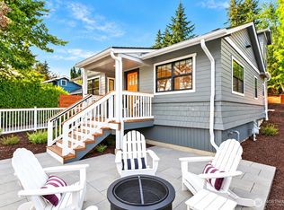 346 10th Ave, Kirkland, WA 98033
