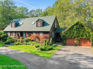 4 Mountain View Dr, Kerhonkson, NY 12446