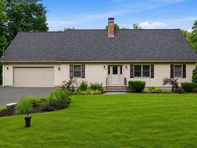 10 Avon Shores Road, Moultonboro, NH, 03254