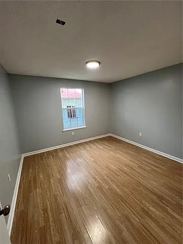 8812 Apple St — Photo 9