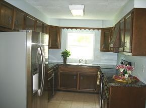 4th image of 57 Mill St