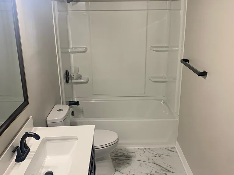 125 E North St #500 — Photo 8