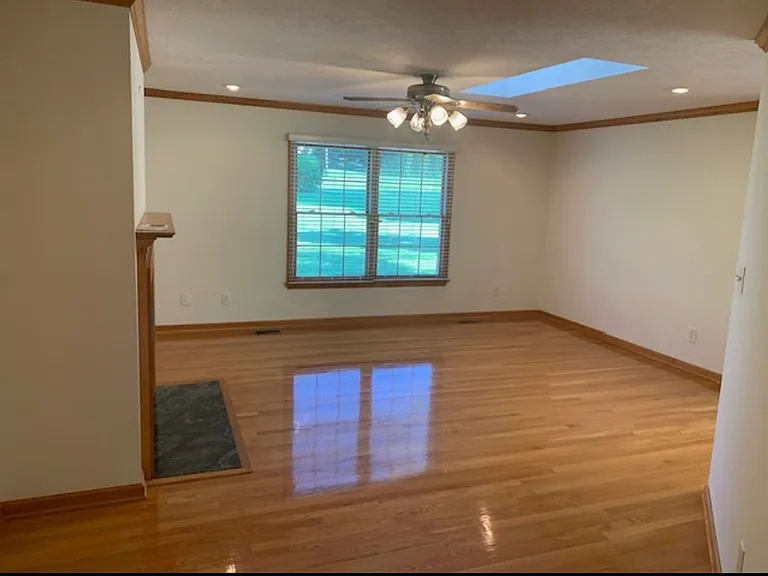 1047 Trogdon Dr — Photo 5