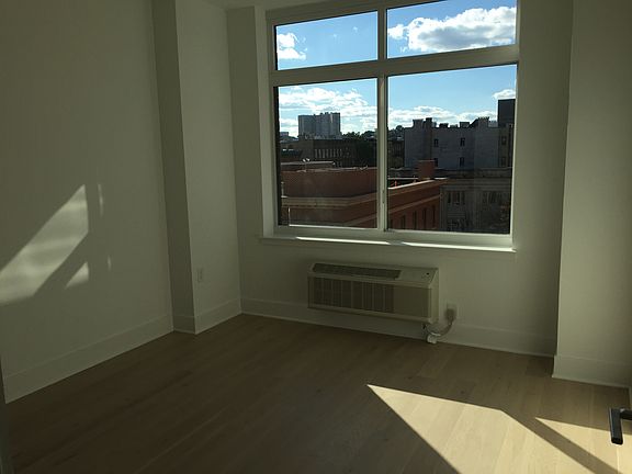 5th image of 1400 Hudson St APT 531