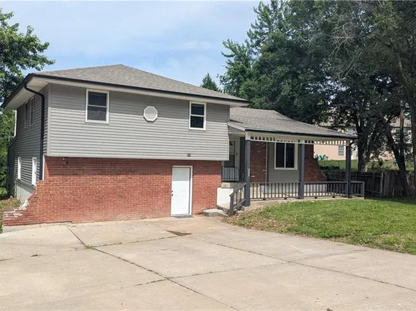 2005 Plymouth Rd, Independence, MO 64058