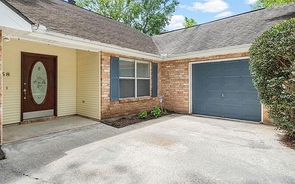 3rd image of 58 Shady Oaks Dr