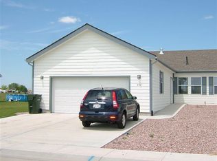 882 Dailey Dr, Sidney, NE 69162