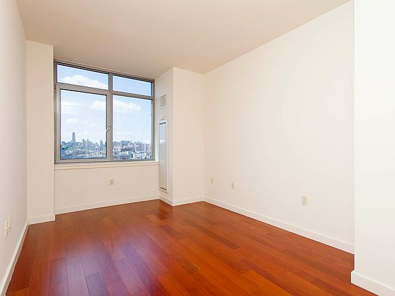 4th image of 1485 5th Ave APT 11H