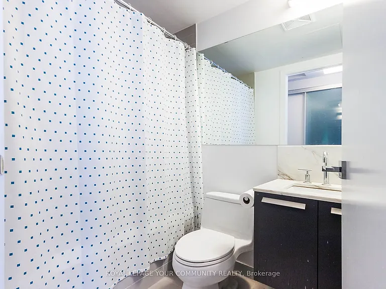 42 Charles St E #2610 — Photo 15