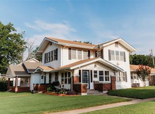 302 W 9th St, Chandler, OK 74834