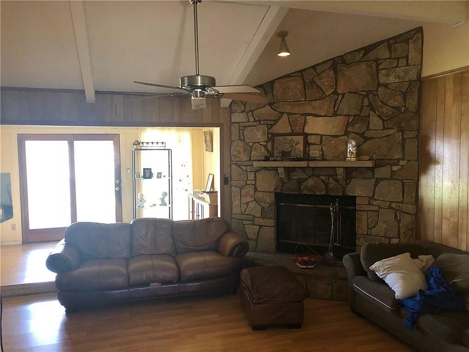 2nd image of 6405 N Park Dr