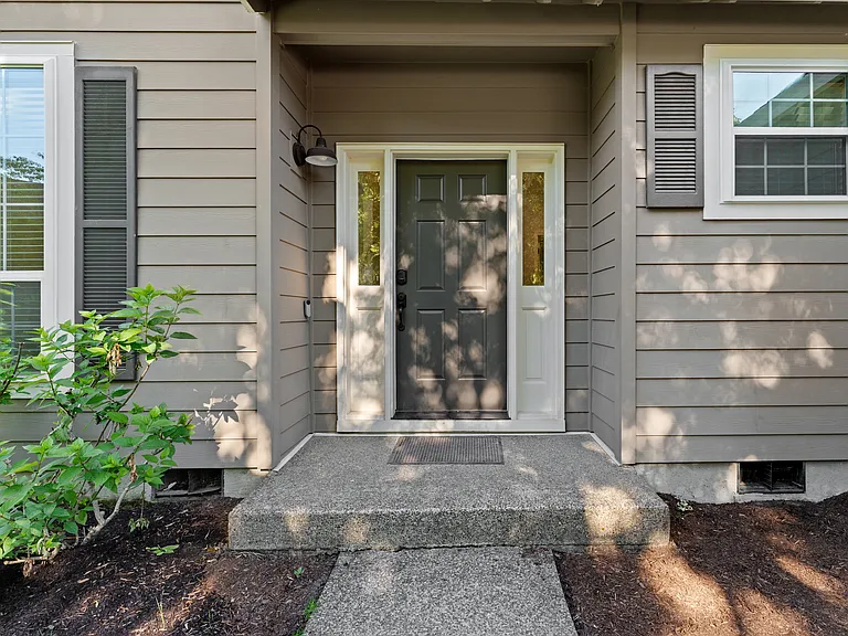 4623 Hastings Pl — Photo 3