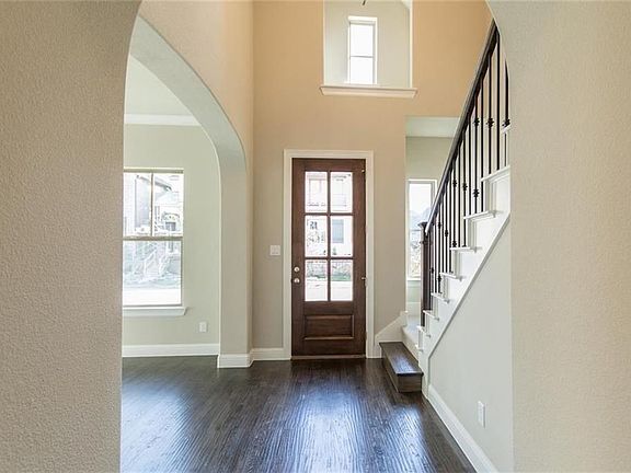 2nd image of 211 Skystone Dr