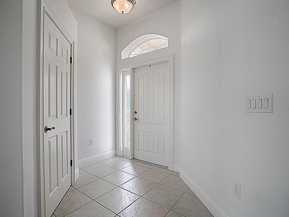 5th image of 38949 Harborwoods Pl