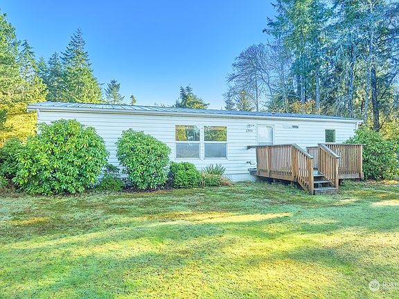4th image of 23036 Birch Place