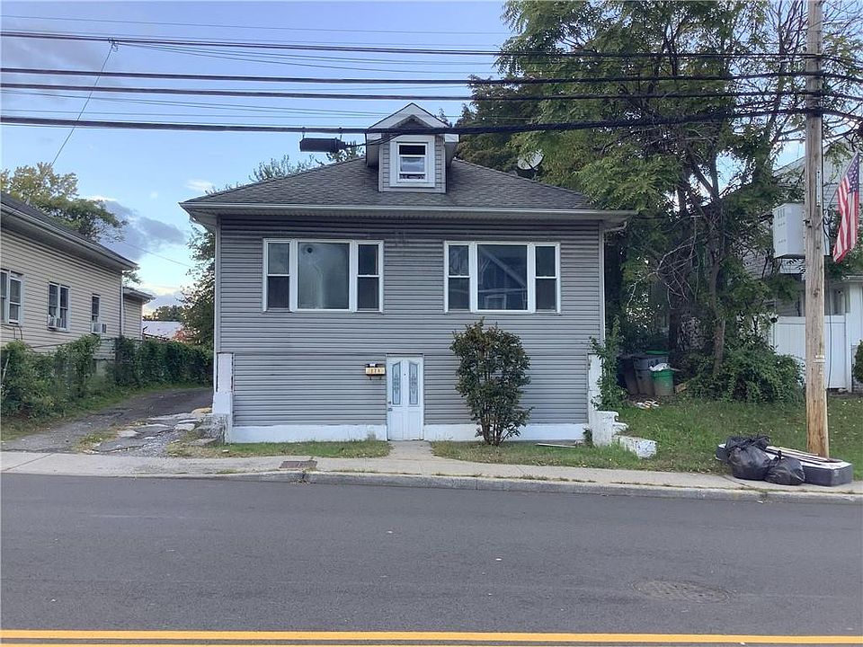 1st image of 174 Gurnee Avenue