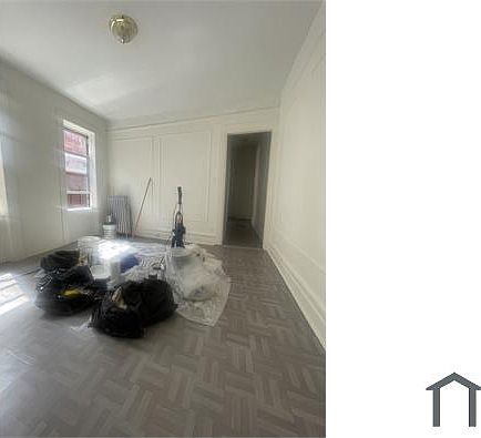 2nd image of 611 E 179th St